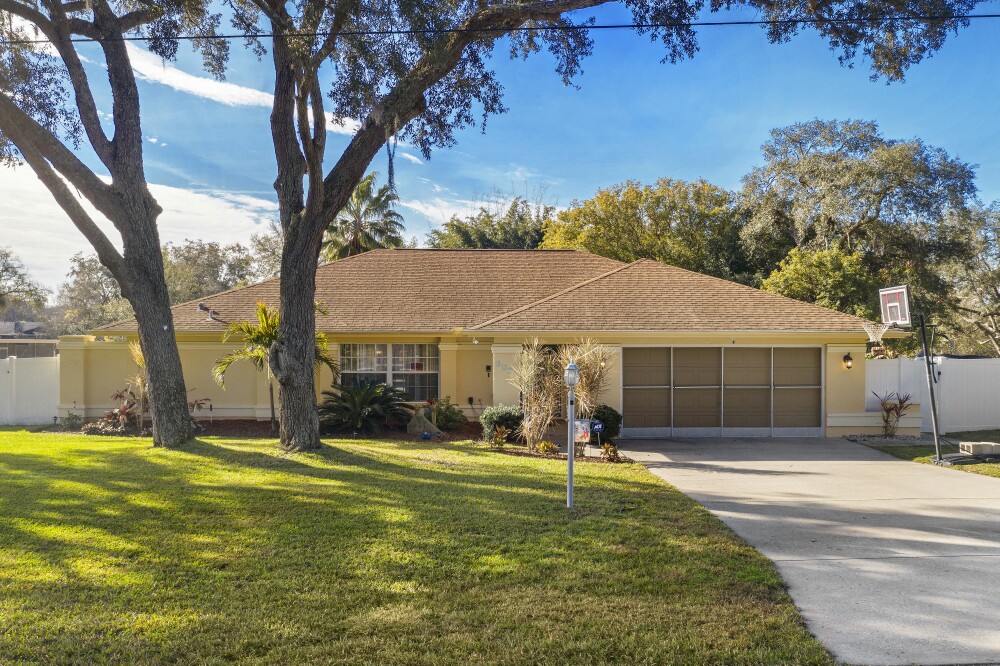 9084 Gallup Circle, Spring Hill, FL 34609 for sale